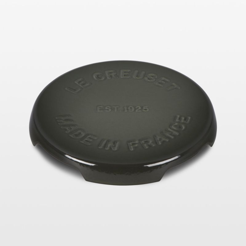 Le Creuset ® Signature Thyme Enameled Cast Iron Trivet