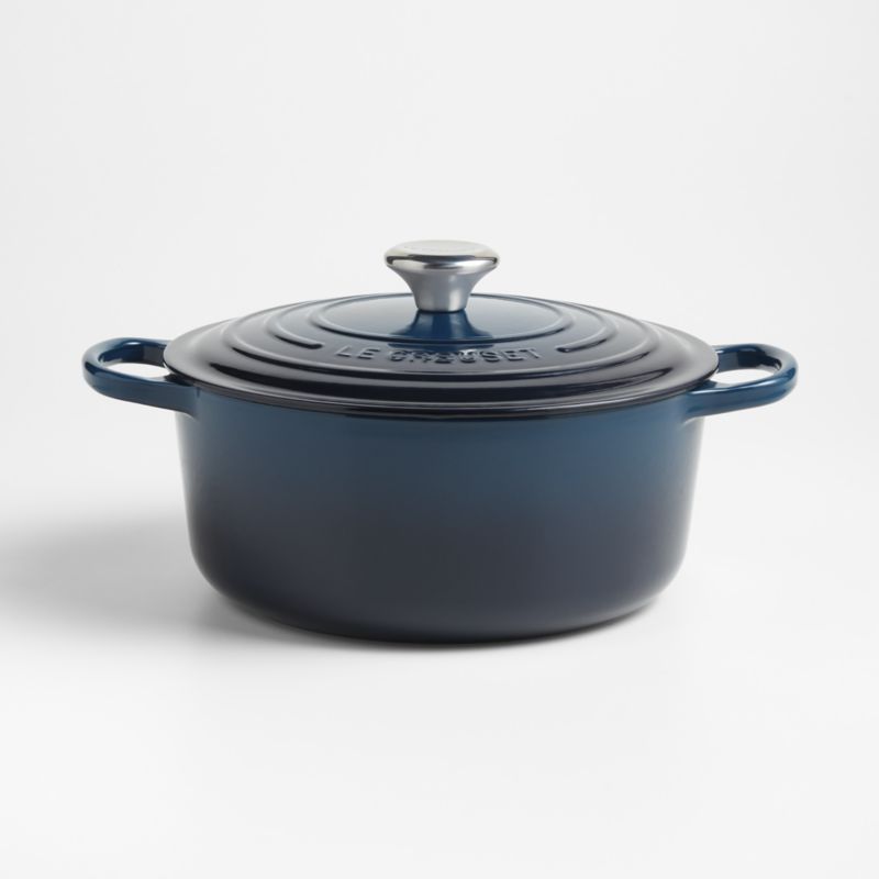 Le Creuset ® Signature 5.5-Qt. Nuit Enameled Cast Iron Round Dutch Oven