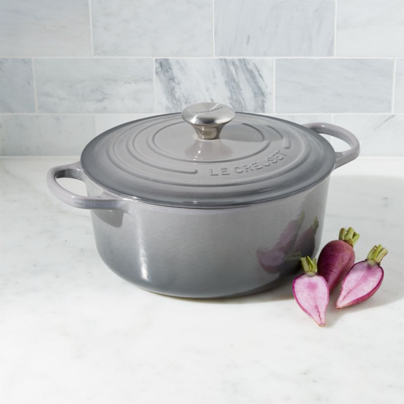 Le Creuset ® Signature 5.5-Qt. Oyster Enameled Cast Iron Round Dutch Oven