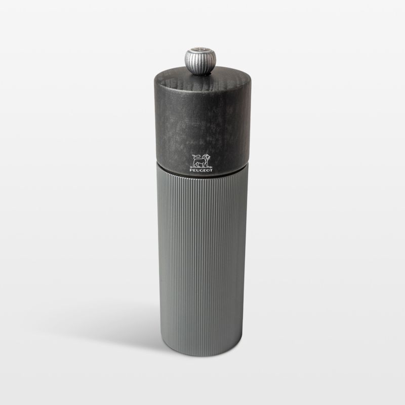 Peugeot Line Carbon Black 7" Pepper Mill<br />