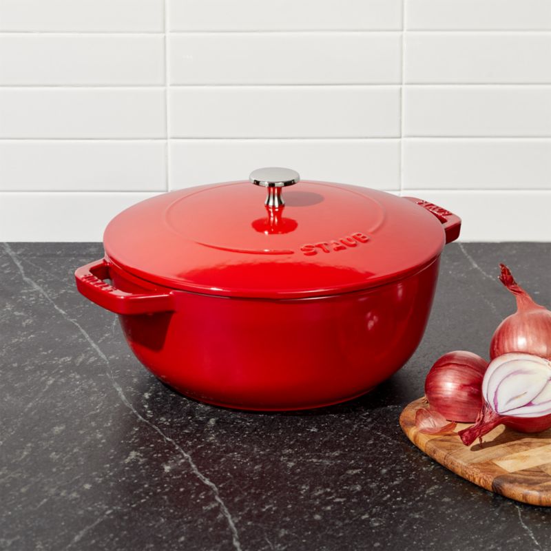 STAUB18cm レッド Staub Essential French Oven, 2.5 qt. | Sur La Table