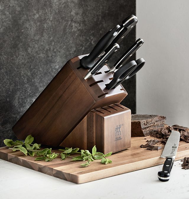 ZWILLING® J.A. Henckels Pro 7-Piece Acacia Knife Block Set