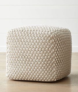 POUFS & THROWS