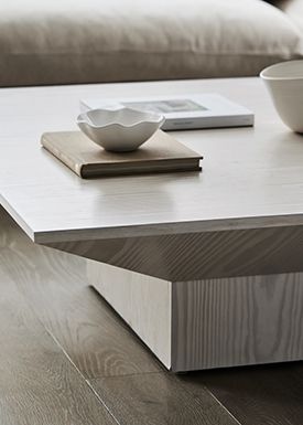 Icon pine wood coffee table