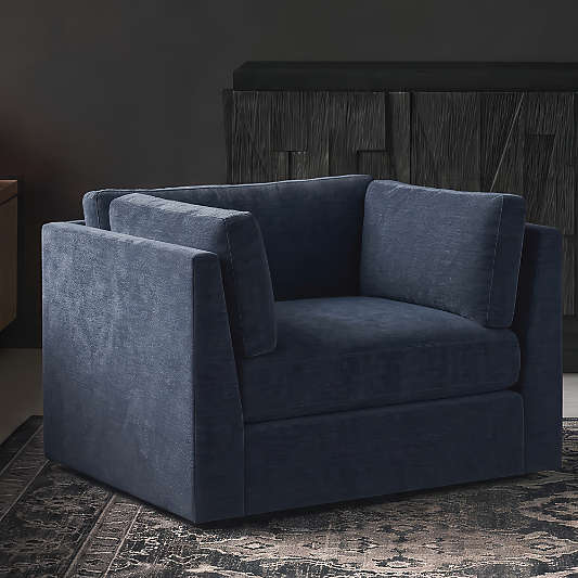 Monterey Deep 44" Swivel Chair
