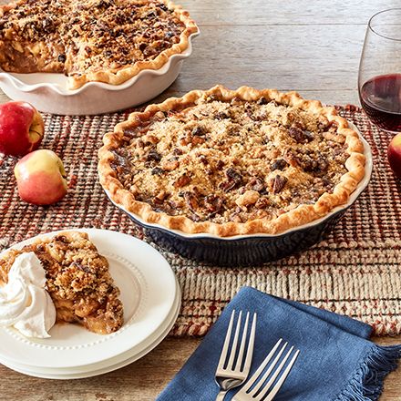 deep-dish toffee apple pie