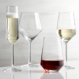 TOUR WINE GLASSES