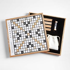 Scrabble ® Deluxe Edition