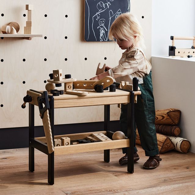 WOODEN TOY KIDS WORKBENCH