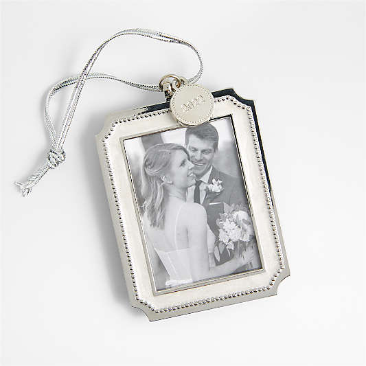 2022 Silver Pearl Picture Frame Christmas Tree Ornament