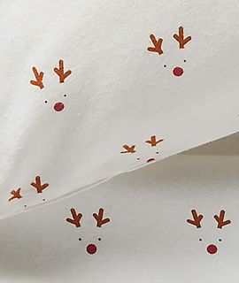 Supercozy Christmas Reindeer Flannel Sheets