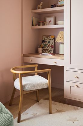 STYLISH SEATING