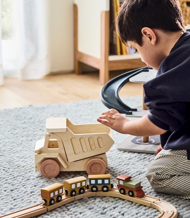 wrap up a wooden toy