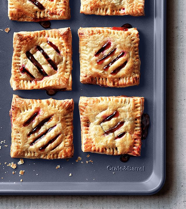 guava apple pastelitos from @acozykitchen