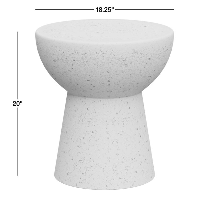 Marfa 18" Outdoor Concrete Side Table