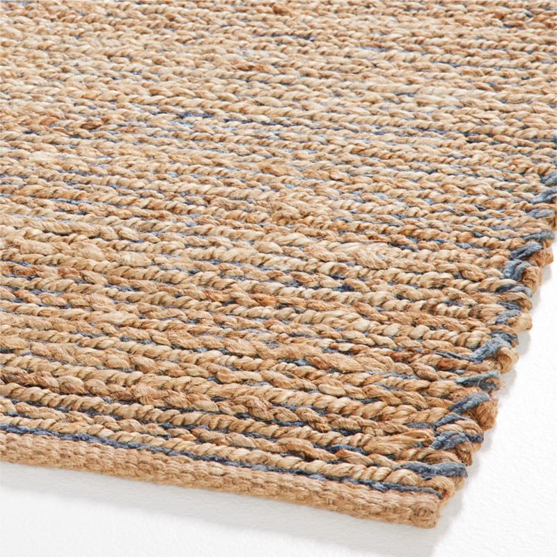 Ales Chenille and Jute/Cotton Blend White Area Rug 10'x14' +