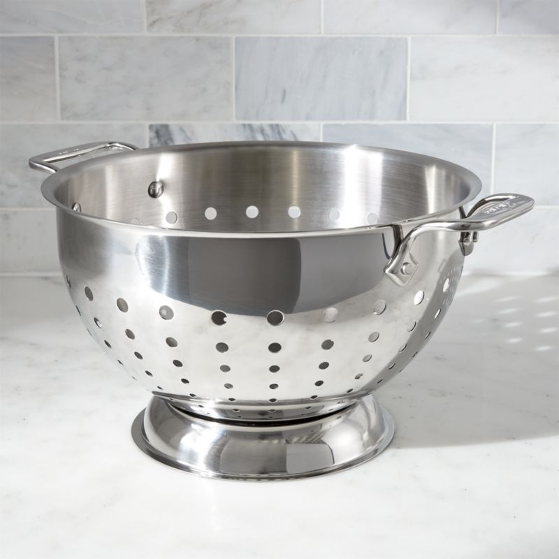 Kitchenaid 1.5-quart Colander, White with Black Accents, Dishwasher Safe 