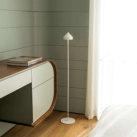 Amelie Pro Metal Floor Lamp White 47" by Zafferano America