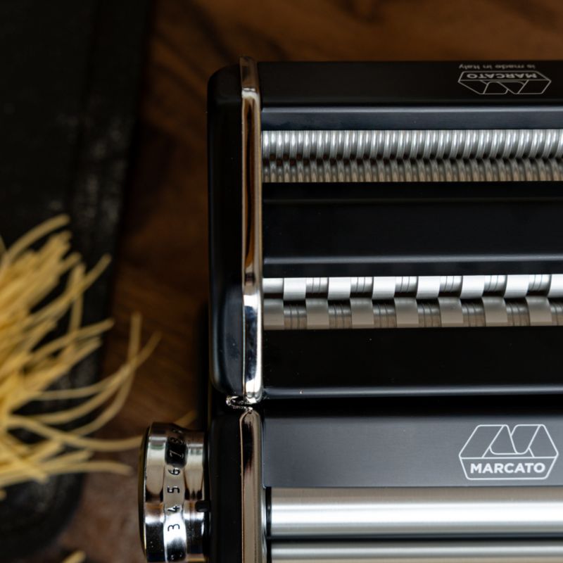 Atlas 150 Plus Pasta Maker Black - image 1 of 4