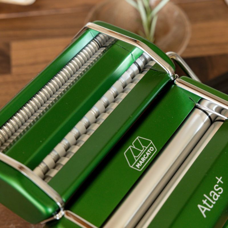 Atlas 150 Plus Green Pasta Maker - image 3 of 4