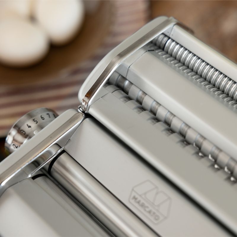 Atlas 150 Plus Ice Pasta Maker - image 3 of 5