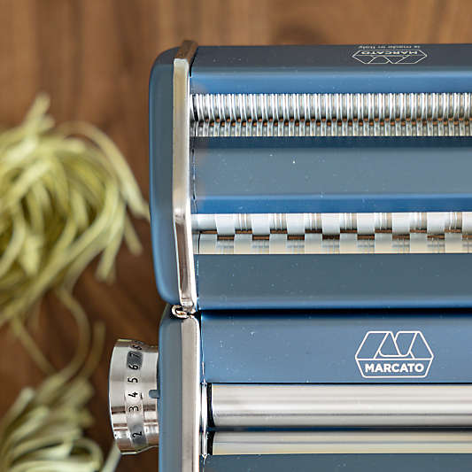 Atlas 150 Plus Powder Blue Pasta Maker