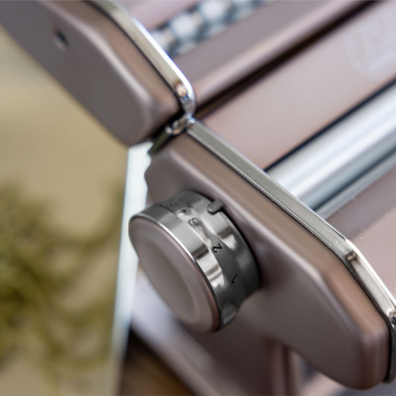 Atlas 150 Plus Powder Pink Pasta Maker - image 3 of 4