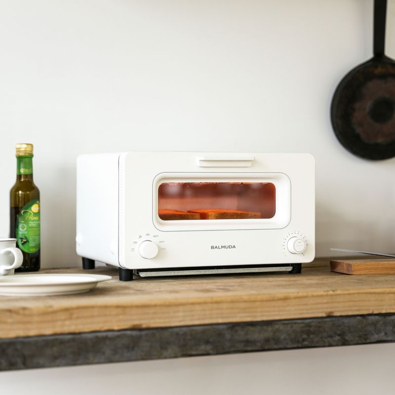 Balmuda's Steam Toaster Debuts in the US - COOL HUNTING®