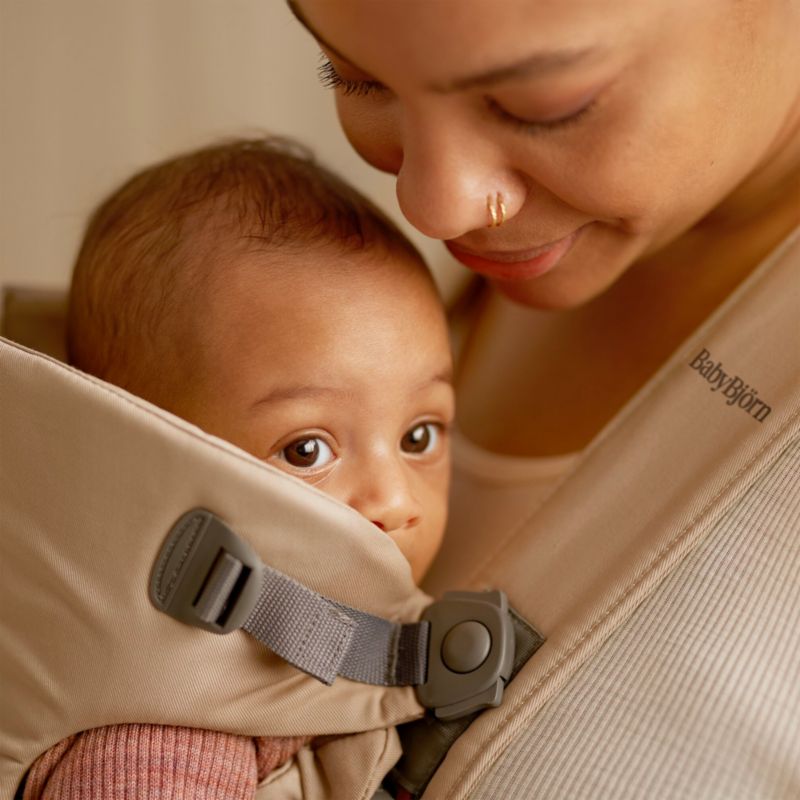 BABYBJÖRN ™ Beige Mini Baby Carrier - image 5 of 7