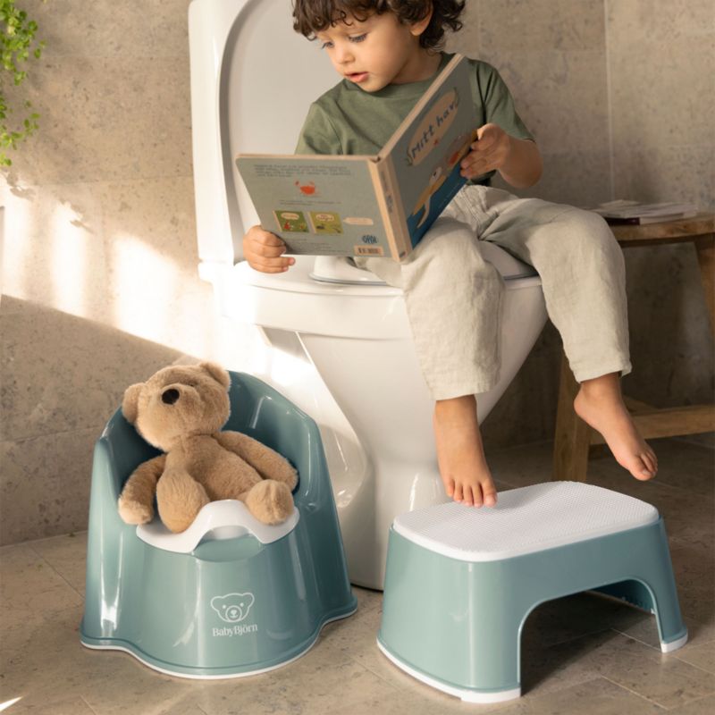 BABYBJÖRN ™ Green and White Potty Training Bundle - image 1 of 4