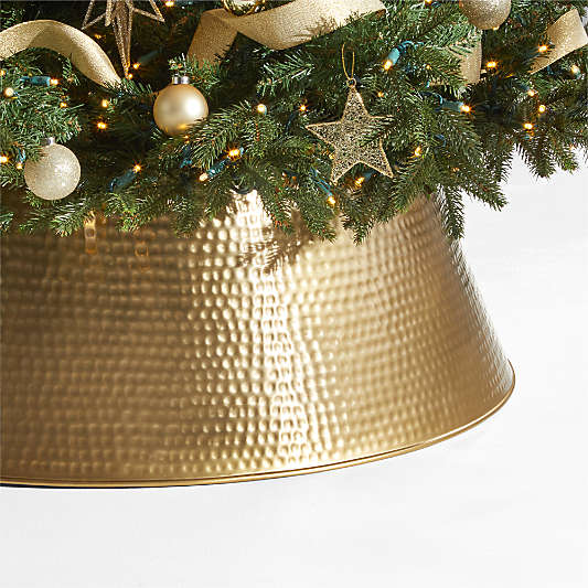 Christmas Greenery: Trees & Wreaths | Crate & Barrel Canada