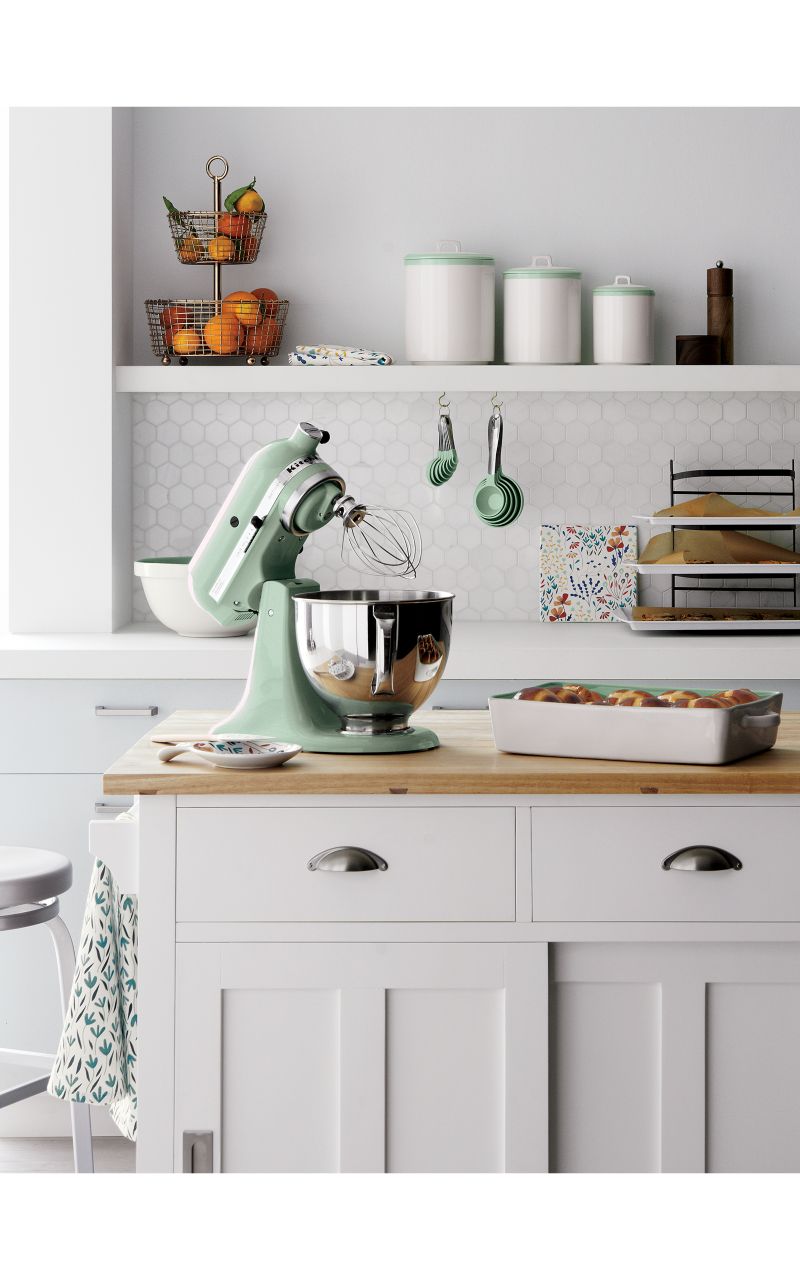 This pistachio KitchenAid stand mixer is the star of the show when it comes  to producing a show…