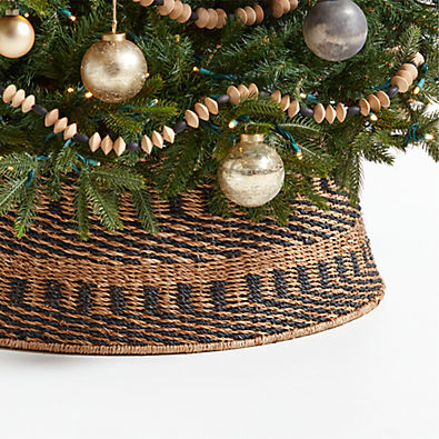 View Black and Natural Woven Christmas Tree Collar 27" details