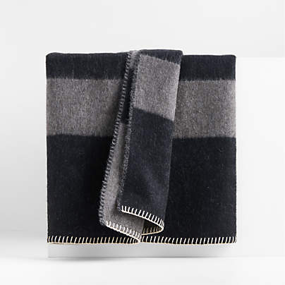 Blacksaw Mason 50"x70" Alpaca Black Throw Blanket