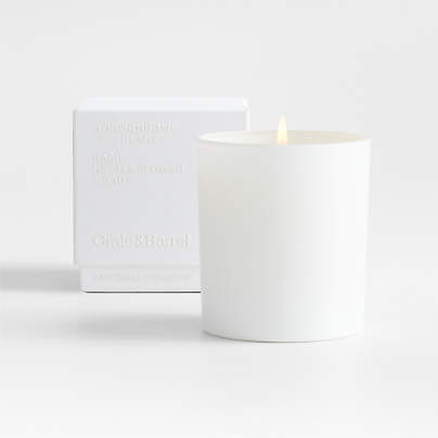 Monochrome No. 01 Blanc Scented Candle - Basil, Nettle Flower and Sage