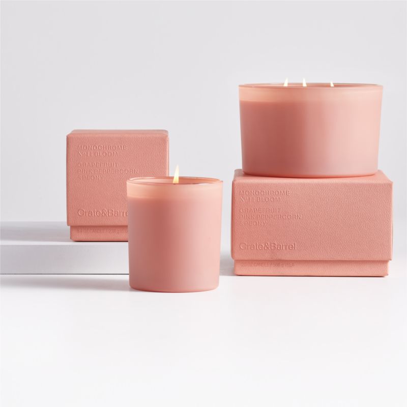 Monochrome No. 11 Bloom 1Wick Candle Grapefruit, Pink Peppercorn and
