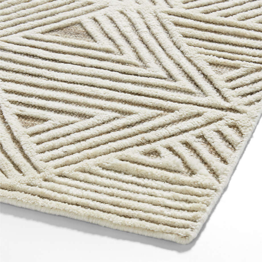 Macon Ivory Chenille Rug 12x18 Swatch