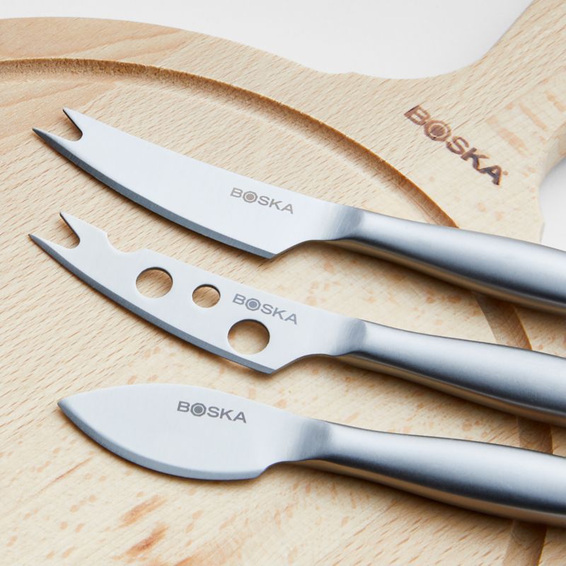 Boska Amigo Round Wood Cheese Board and Knife Set