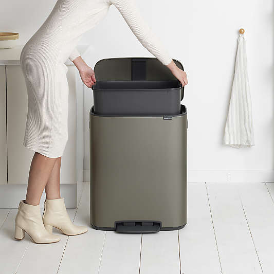 Brabantia Platinum Bo Step On Trash Can, 16 Gallon (60 Liter)