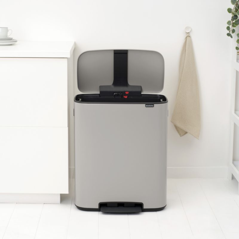 Brabantia Soft Gray Bo Step On Trash Can, 16 Gallon (60 Liter) - image 2 of 4