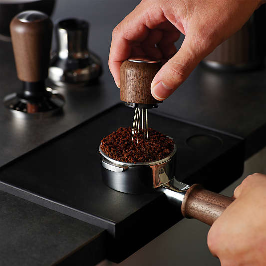 Breville ® Walnut Distribution Duo™ 2-in-1 Coffee Distributor 58mm