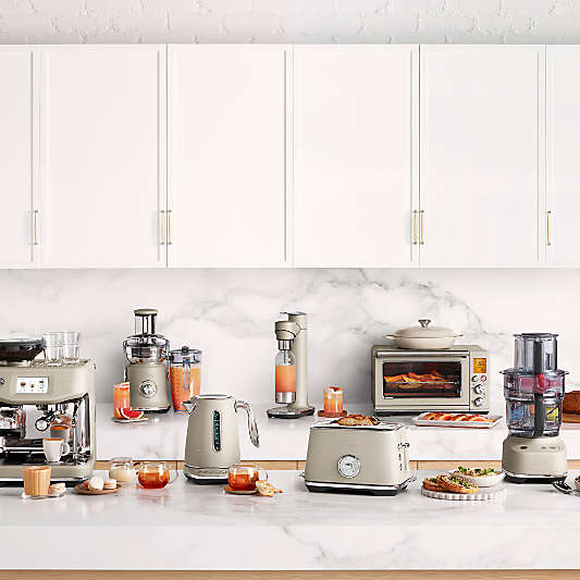 Breville® Smart Kettle™ Luxe in Almond Nougat