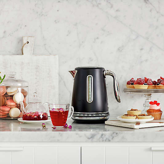 Breville® Smart Kettle™ Luxe in Black Truffle