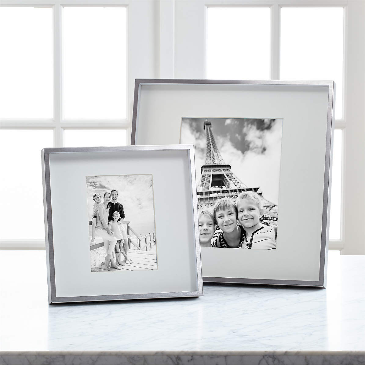 8X10 Domed Burnished Silver And Black Picture Frame 