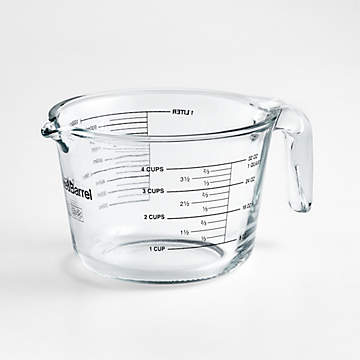 Crate & Barrel 2-Cup Glass Measuring Cup