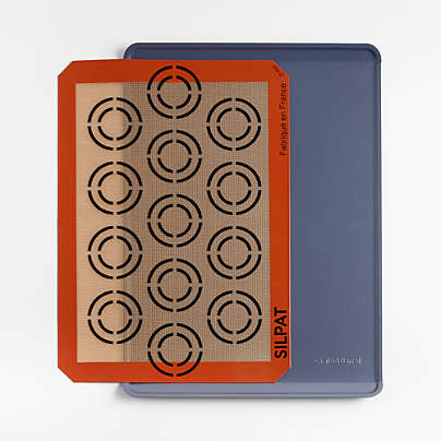 Crate & Barrel Silpat Cookie Sheet and Baking Mat Set