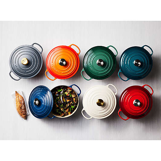 Le Creuset ® Signature 5.5-Qt. Cerise Enameled Cast Iron Dutch Oven