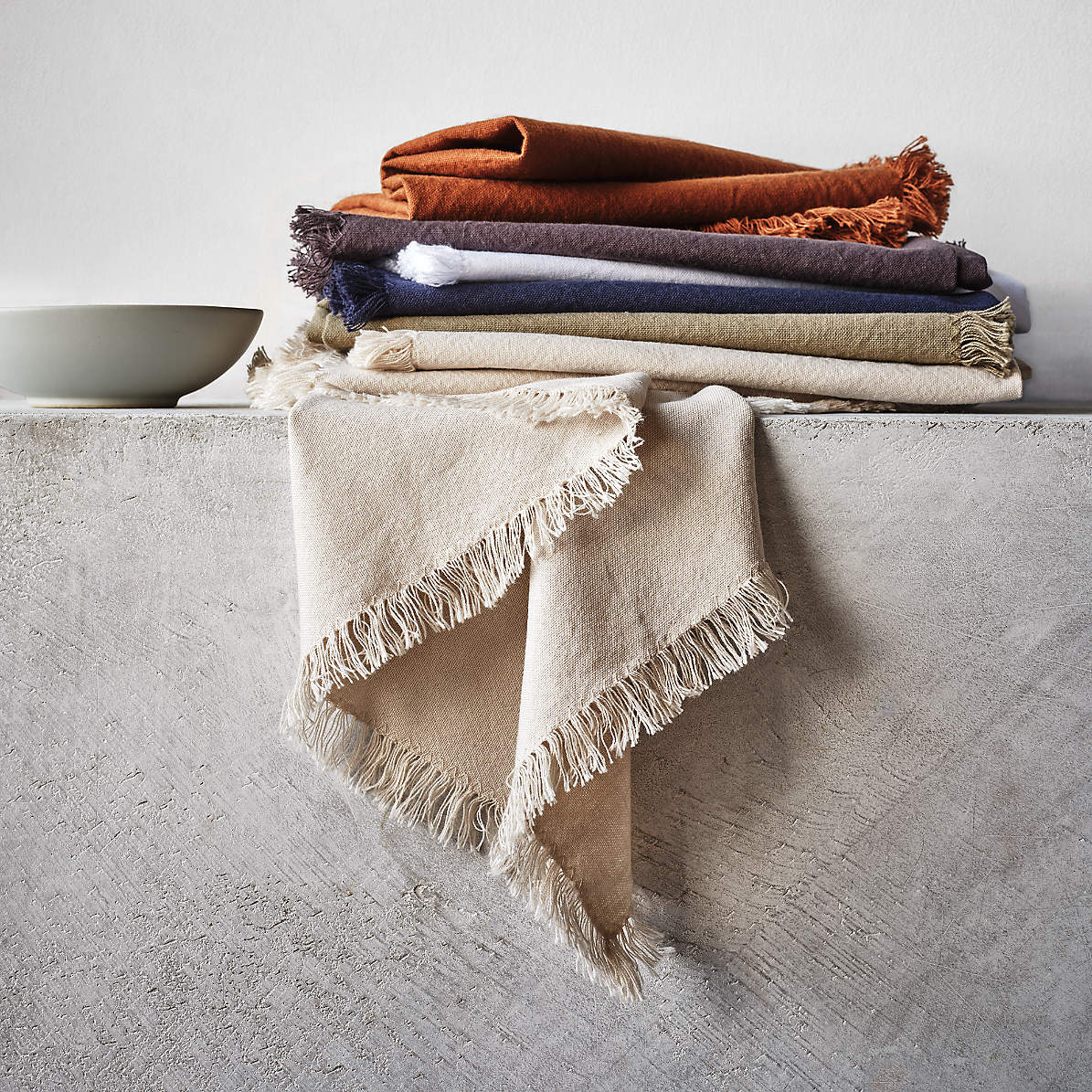 FLCSIed Handmade Cloth Napkins 100% Cotton Napkins with Fringe, Set of 4,  17.7 x 17.7 Inch Cotton Napkins Reusable Napkins Cloth Washable Table