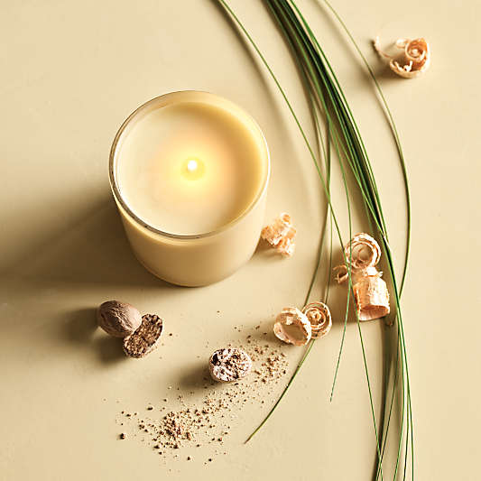 Monochrome No. 7 Pampas 3-Wick Scented Candle - Beach Grass, Nutmeg and Black Pepper
