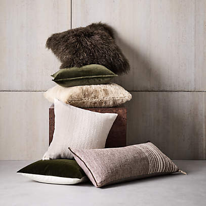 Earthy throw pillows 2025